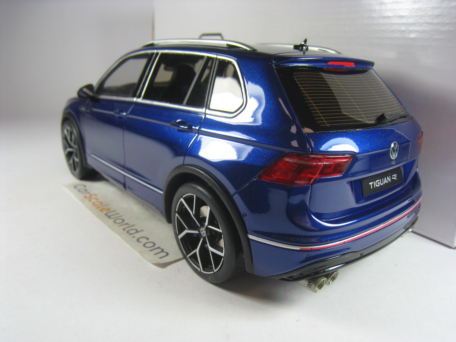 ② Volkswagen Tiguan R Lapiz Blue 1/18 OTTO Neuf — Voitures