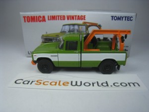 TOYOTA STOUT WRECKER 1/64 TOMICA LIMITED VINTAGE (GREEN/WHITE)